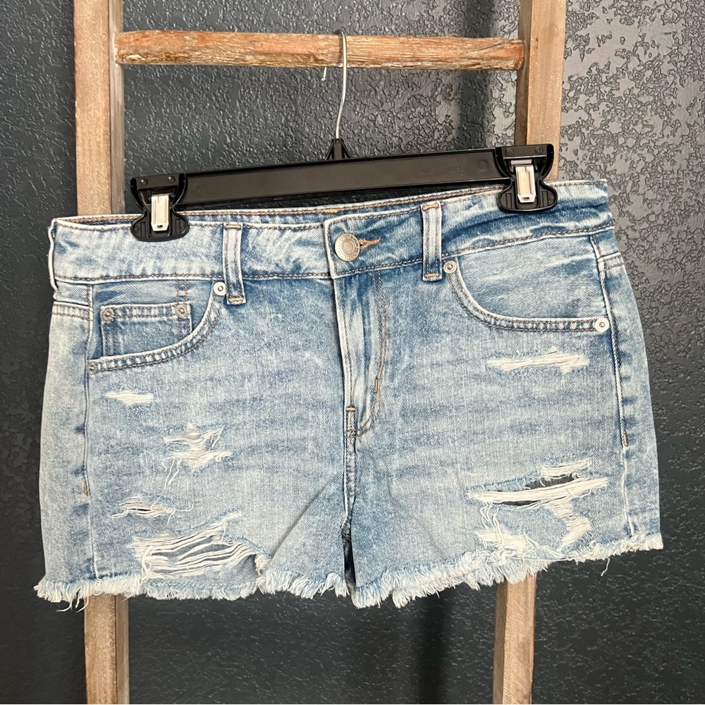 American Eagle Tomgirl Shorts